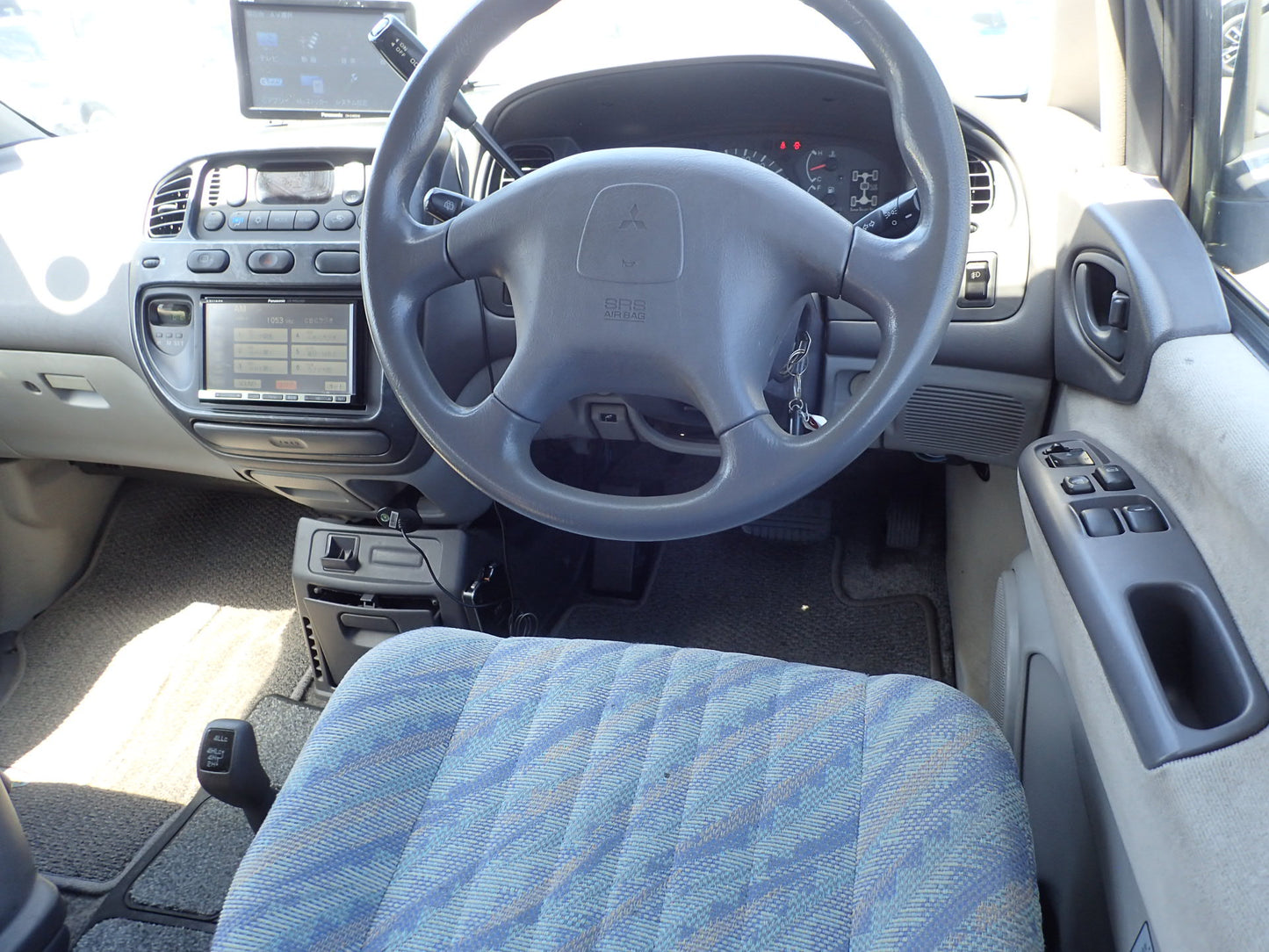 1998 Mitsubishi Delica XL 4X4