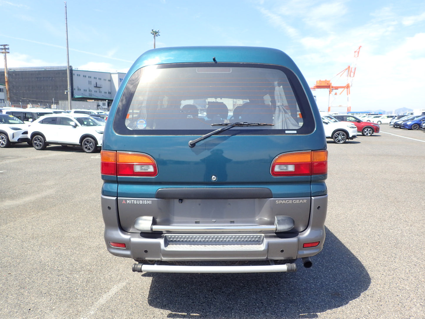 1998 Mitsubishi Delica XL 4X4