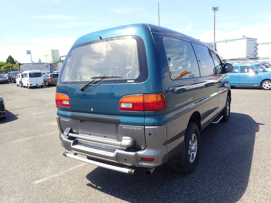 1998 Mitsubishi Delica XL 4X4