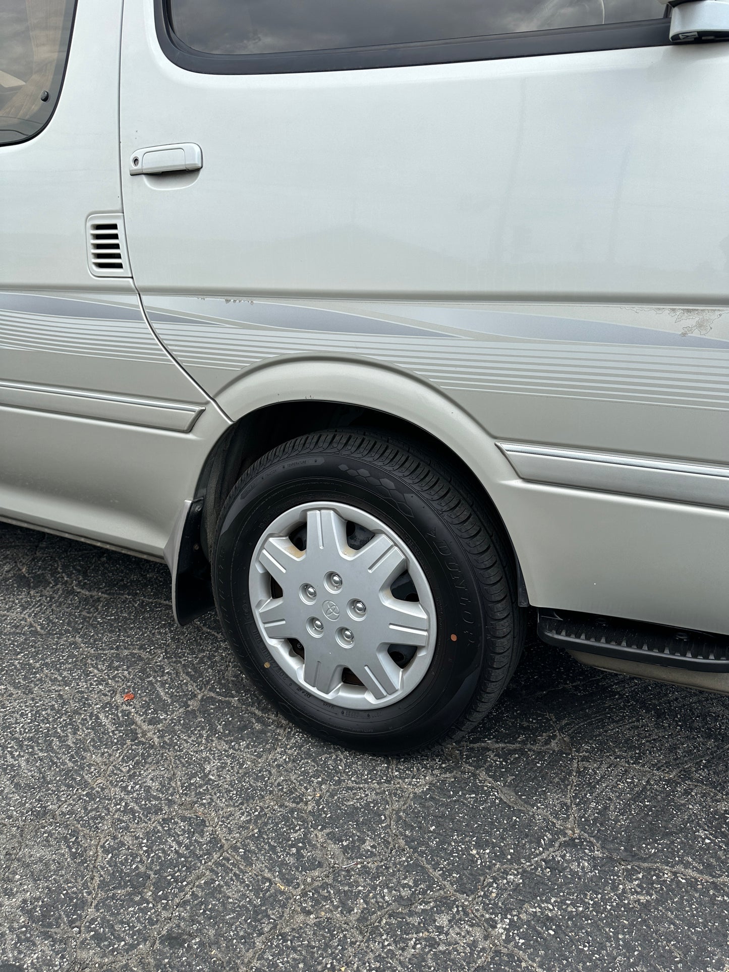 1999 Toyota Hiace Living Saloon - 3.0 Turbo Diesel