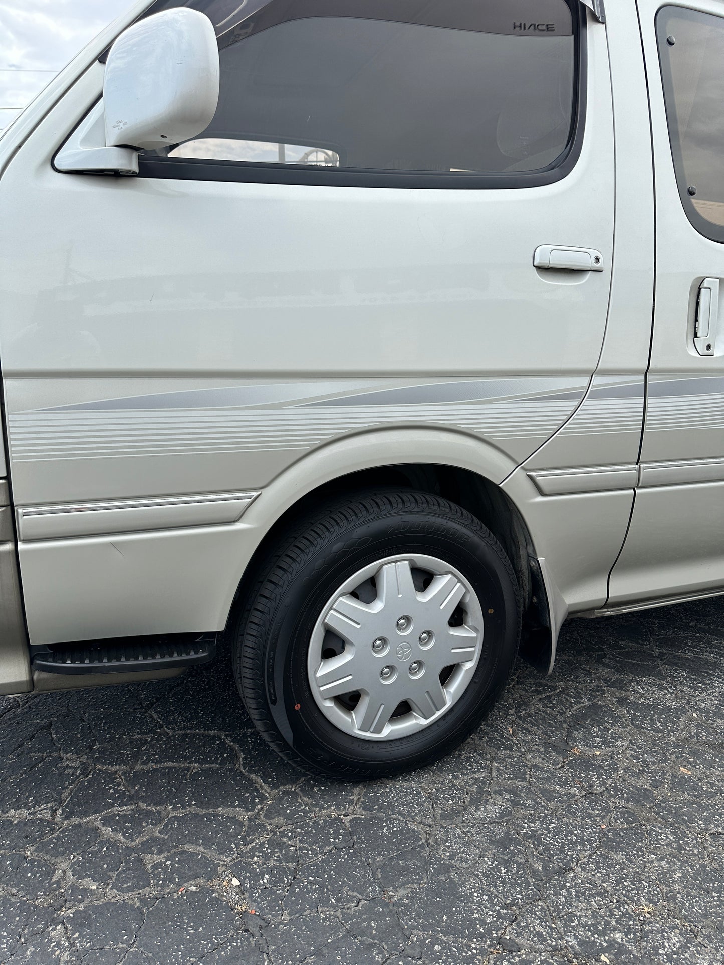 1999 Toyota Hiace Living Saloon - 3.0 Turbo Diesel