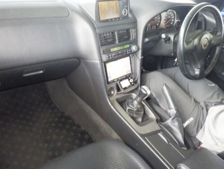 2000 Nissan Skyline R34 GT-R